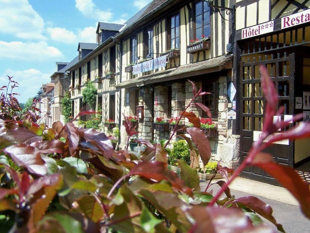 Auberge De L'Abbaye Le Bec-Hellouin Exterior photo